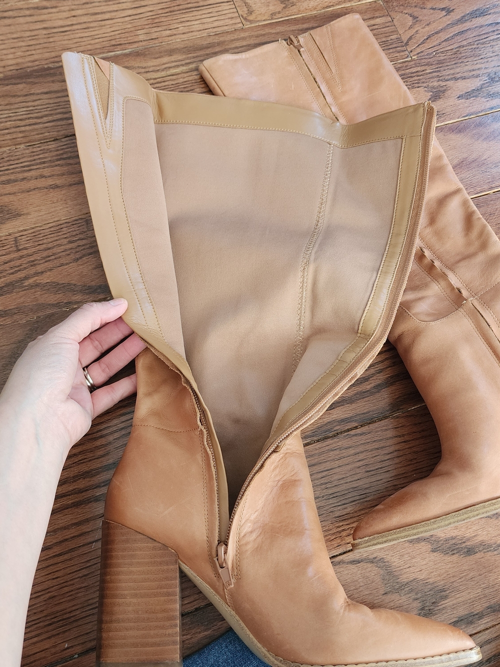 Nine West Tan Leather Tall Boots 7 Boho Chic Minimalist Western Neutral Pointy - Picture 4 of 10